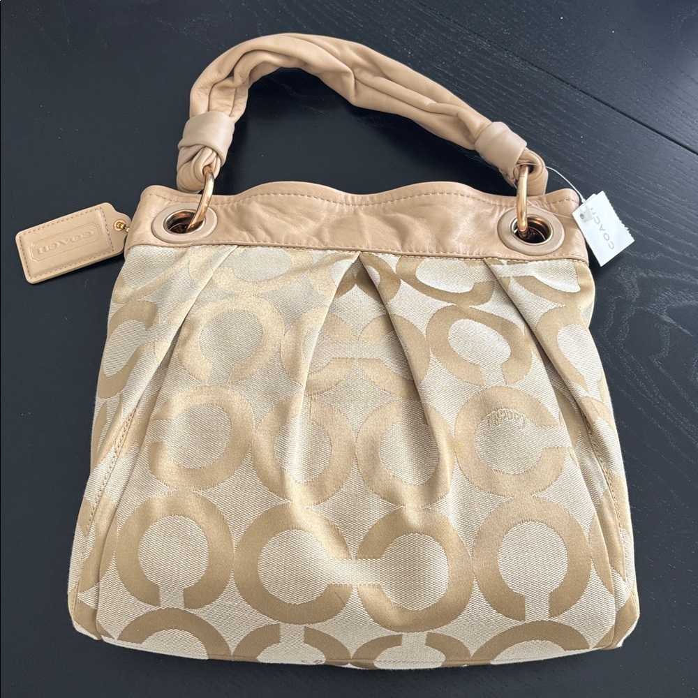 NWT Vintage Coach 13420 Beige Purse - Picture 2 of 10